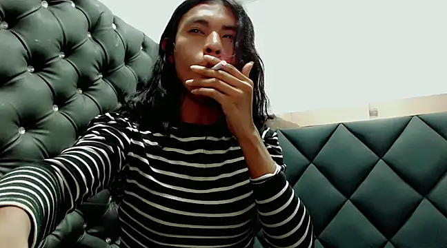 Snapshot of danna_veryhot_ chatting on March 6, 4:17 pm danna veryhot online show from March 6, 4:17 pm