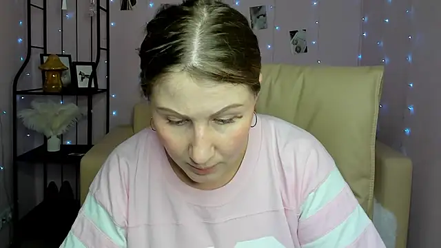 Helens love online show from March 20, 3:02 am