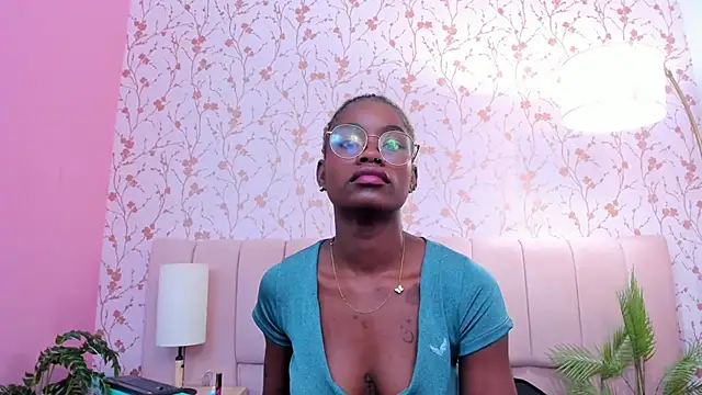 amber-hill online show from November 8, 7:52 am