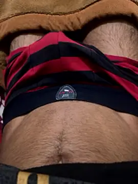 Snapshot of hard_dick_boy123 chatting on January 11, 8:47 pm hard dick boy123 online show from January 11, 8:47 pm