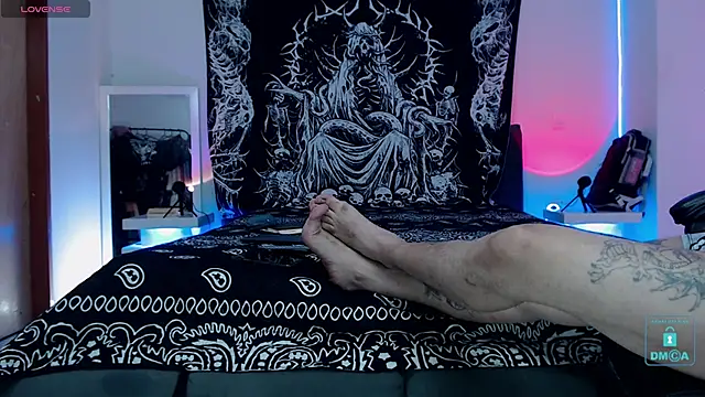 Snapshot of master_wester chatting on January 27, 1:41 pm master wester online show from January 27, 1:41 pm