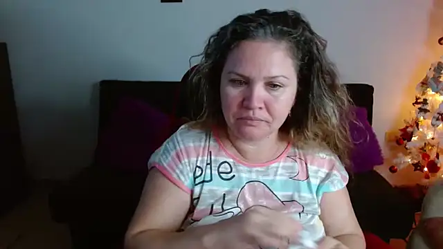 helenca43 online show from December 21, 11:39 am