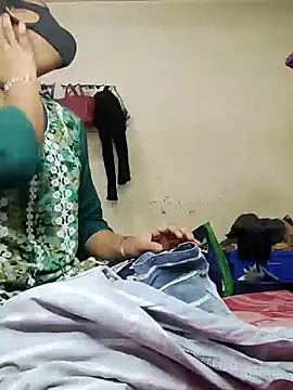 riya190 online show from February 4, 6:06 pm