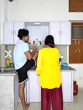 riya190 online show from May 6, 5:18 pm