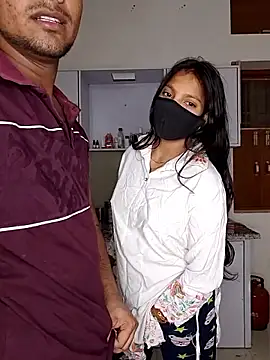 riya190 online show from May 7, 5:29 pm