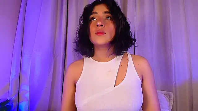 EviePhoenix online show from December 17, 4:23 am