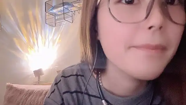 Sweet-Angel999 online show from February 7, 3:38 pm