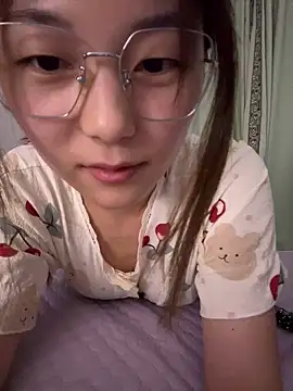 Snapshot of Sweet-Angel999 chatting on June 5, 3:40 pm Sweet-Angel999 online show from June 5, 3:40 pm