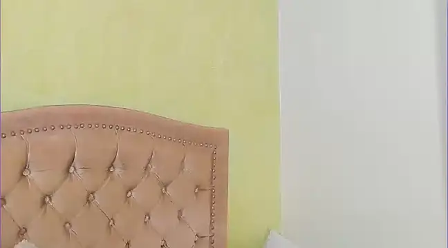 Snapshot of Luciluu20 chatting on January 16, 10:44 pm Luciluu20 online show from January 16, 10:44 pm