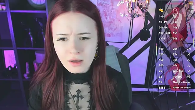 Snapshot of Lily_Moonlight chatting on May 10, 2:44 pm Lily Moonlight online show from May 10, 2:44 pm