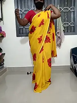 Snapshot of Renuma chatting on February 21, 11:44 am Renuma online show from February 21, 11:44 am