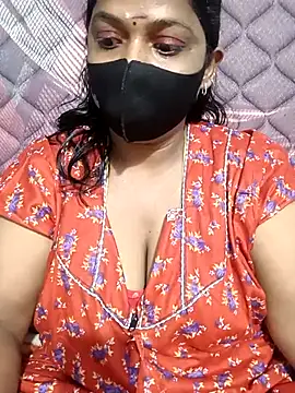 Snapshot of Renuma chatting on September 19, 8:38 am Renuma online show from September 19, 8:38 am