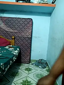 Snapshot of Renuma chatting on January 10, 3:52 am Renuma online show from January 10, 3:52 am