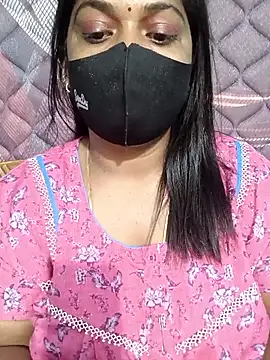 Snapshot of Renuma chatting on January 13, 11:26 am Renuma online show from January 13, 11:26 am