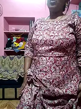 Snapshot of Renuma chatting on January 31, 7:23 pm Renuma online show from January 31, 7:23 pm