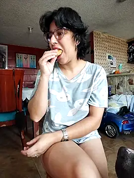 Im Alma  online show from January 23, 1:35 pm