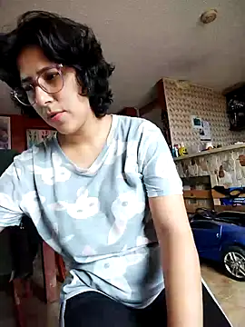 Im Alma  online show from February 4, 4:39 pm