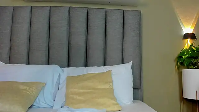 dalila30x online show from June 2, 2:35 am