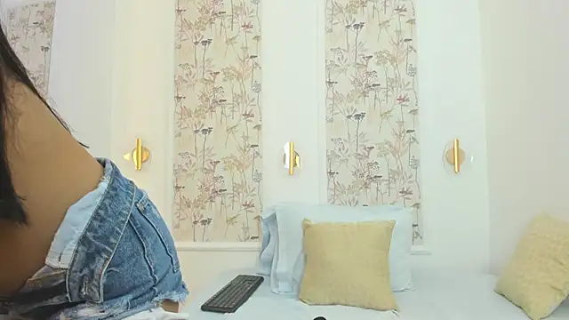 dalila30x online show from July 19, 2:04 am
