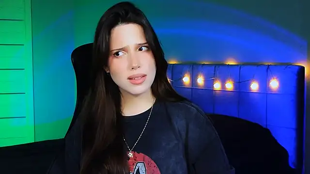 Snapshot of Stacy_Gonzales_ chatting on December 13, 9:13 am Stacy Gonzales online show from December 13, 9:13 am