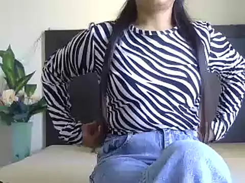 WildRuhi20 online show from January 23, 6:39 am