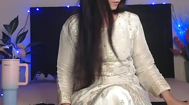 WildRuhi20 online show from February 26, 6:15 am