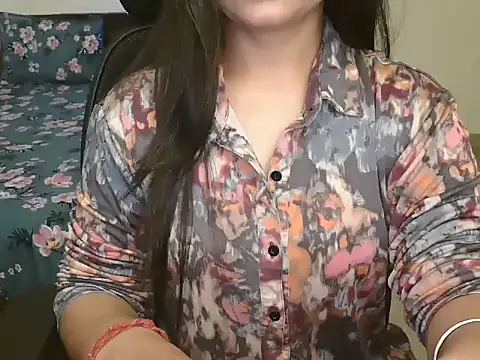 WildRuhi20 online show from March 15, 7:03 am