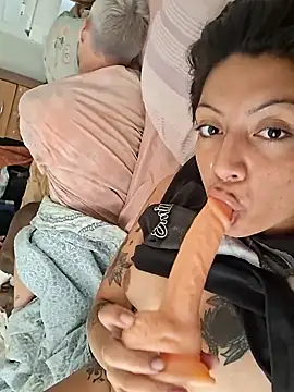 Snapshot of VenomKushx chatting on February 22, 2:37 pm VenomKushx online show from February 22, 2:37 pm