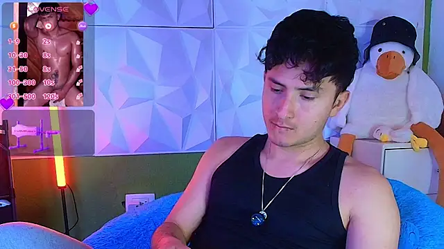 Snapshot of santyago_taylor chatting on October 7, 7:00 pm santyago taylor online show from October 7, 7:00 pm