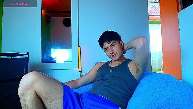 santyago taylor online show from November 25, 7:03 pm