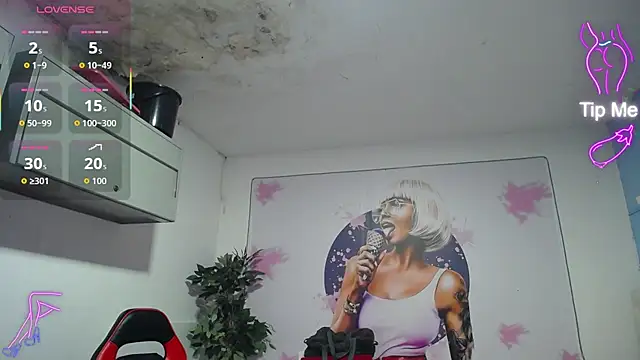 cristal horny19 online show from June 26, 12:04 am
