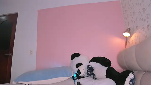 kitty miaa online show from January 19, 11:53 pm