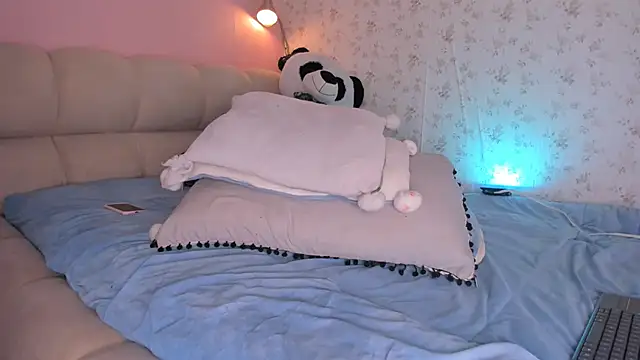 kitty miaa online show from February 25, 3:31 am