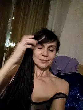 Snapshot of Francenia_lolis chatting on January 16, 6:06 pm Francenia lolis online show from January 16, 6:06 pm