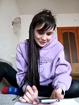 Snapshot of Francenia_lolis chatting on January 22, 10:40 am Francenia lolis online show from January 22, 10:40 am