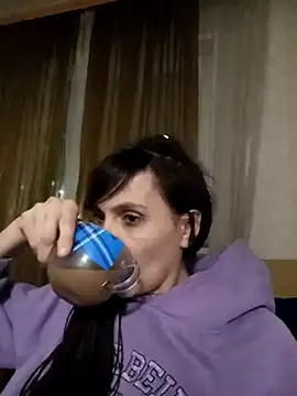 Snapshot of Francenia_lolis chatting on January 29, 7:00 pm Francenia lolis online show from January 29, 7:00 pm