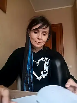 Snapshot of Francenia_lolis chatting on September 28, 7:47 am Francenia lolis online show from September 28, 7:47 am