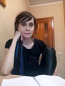 Francenia lolis online show from November 28, 7:22 am