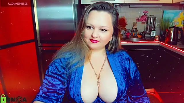 Snapshot of KlaraHoll chatting on January 10, 9:22 am KlaraHoll online show from January 10, 9:22 am