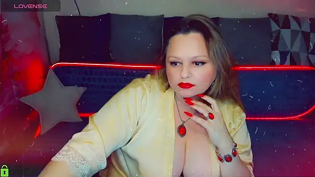 Snapshot of KlaraHoll chatting on March 22, 4:10 pm KlaraHoll online show from March 22, 4:10 pm