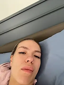 Snapshot of -Sexy_Barbie- chatting on December 15, 2:27 am -Sexy Barbie- online show from December 15, 2:27 am