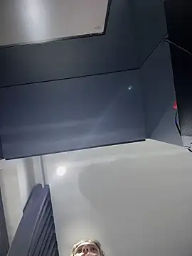 Snapshot of -Sexy_Barbie- chatting on February 1, 8:35 am -Sexy Barbie- online show from February 1, 8:35 am