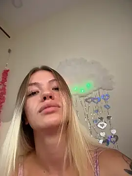 Snapshot of -Sexy_Barbie- chatting on July 29, 3:15 am -Sexy Barbie- online show from July 29, 3:15 am