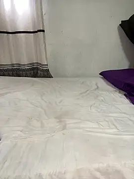 Snapshot of juliya_Les chatting on June 30, 5:52 am juliya Les online show from June 30, 5:52 am