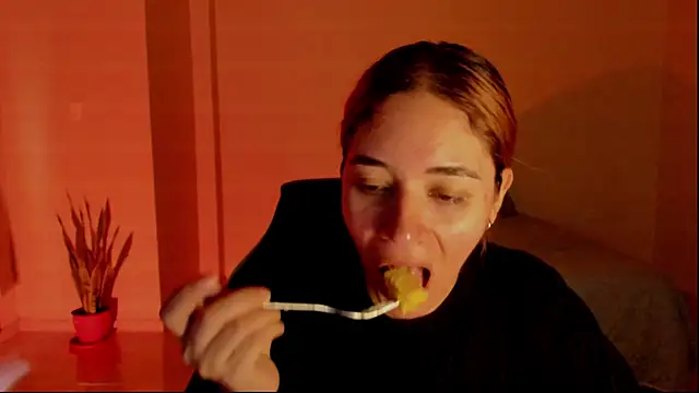 atenas 05  online show from February 9, 5:06 pm