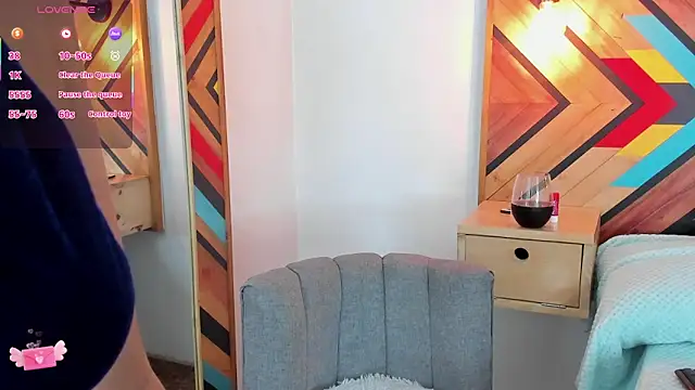 Snapshot of NaiirobiSwan chatting on December 2, 8:15 pm NaiirobiSwan online show from December 2, 8:15 pm