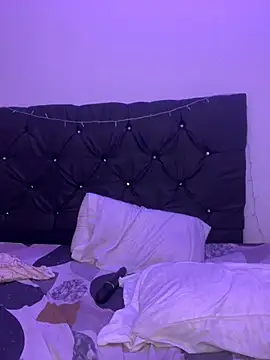 alisson carolina73 online show from December 20, 2:08 am