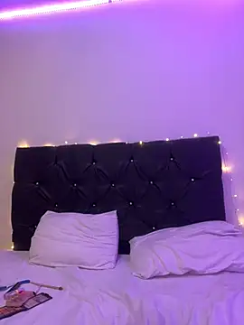 alisson carolina73 online show from December 31, 11:17 pm