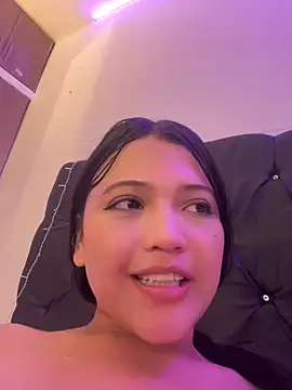 alisson carolina73 online show from January 2, 8:39 am