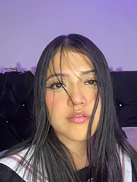 alisson carolina73 online show from February 6, 3:59 am